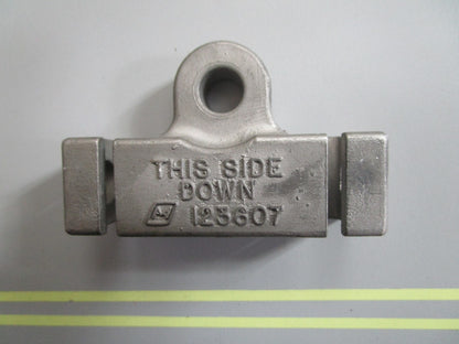 *NEW OEM* 0810 OMC Johnson Evinrude Connector 123607 0123607