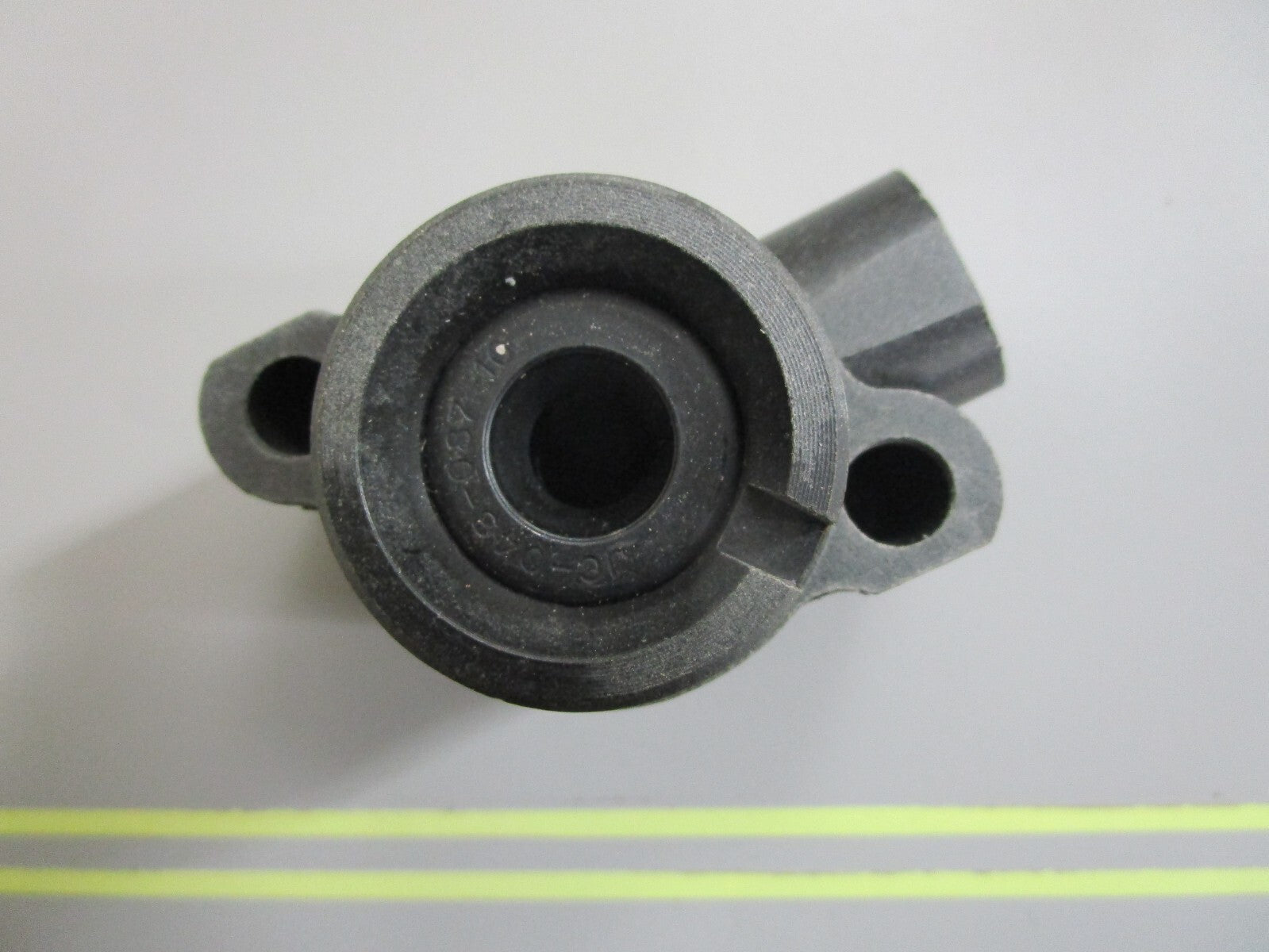*NEW OEM* 0820 Mercury Quicksilver Housing Ay 46-46893A 3
