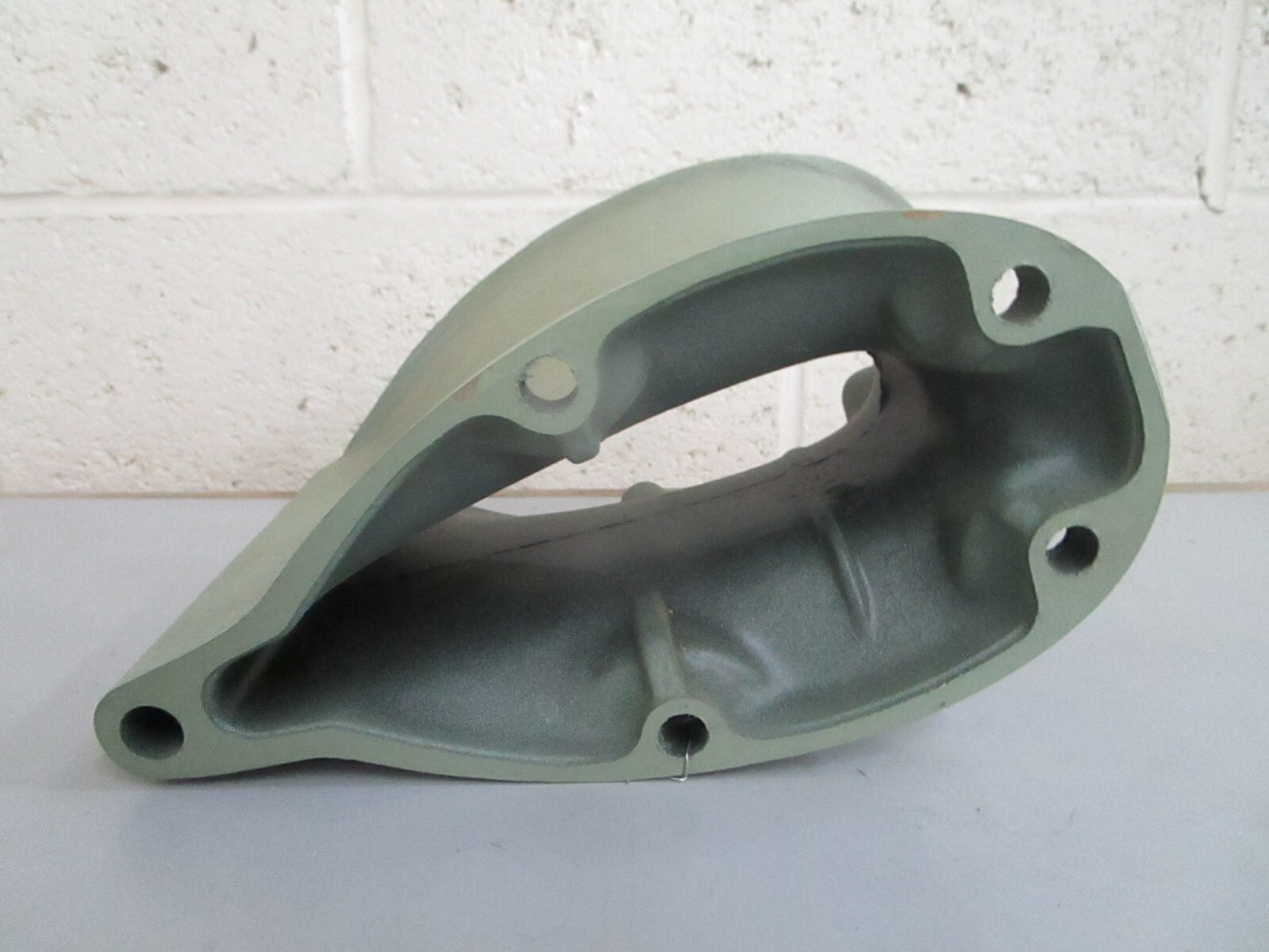 *NEW OEM* 0820 OMC Johnson Evinrude Gearcase Extension 328499 0328499 328336