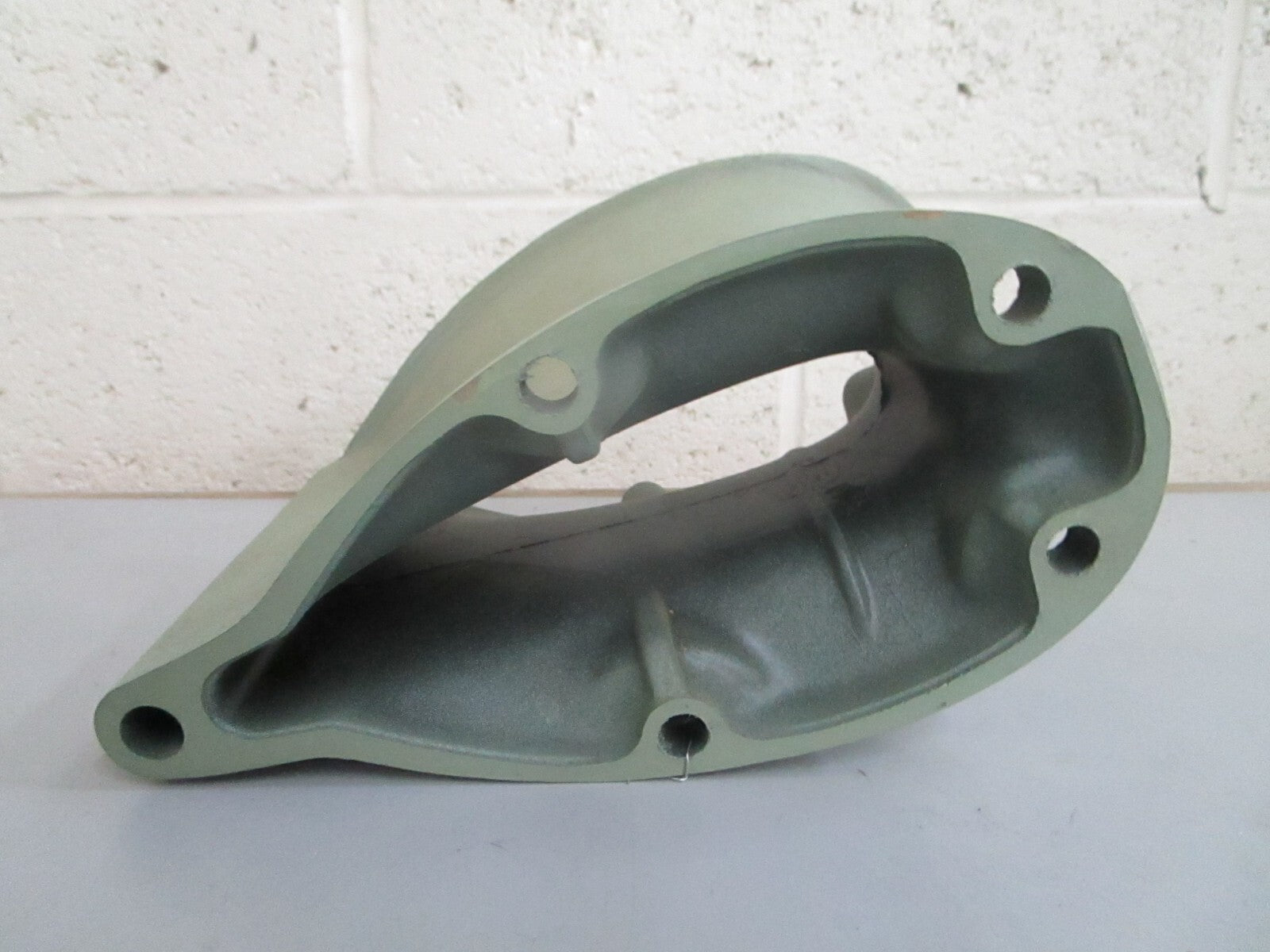 *NEW OEM* 0820 OMC Johnson Evinrude Gearcase Extension 328499 0328499 328336