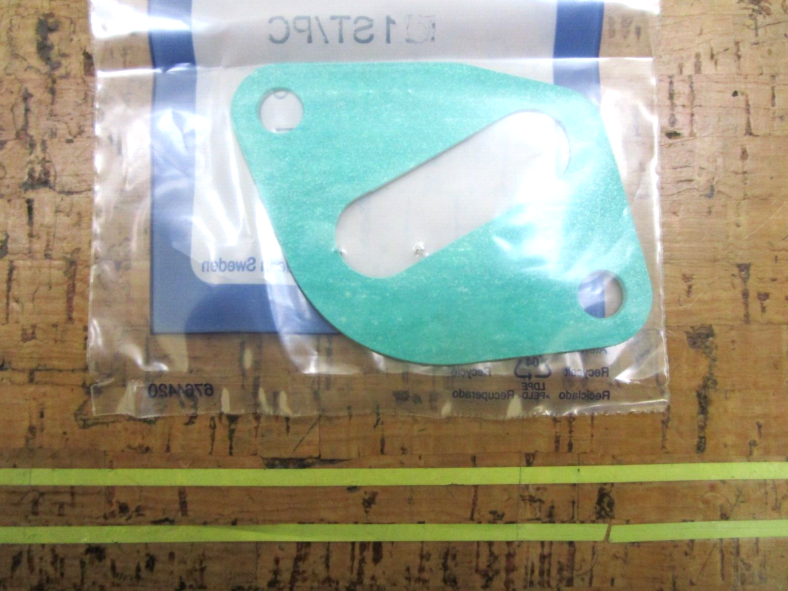 *NEW OEM* 0750 Volvo Penta GASKET 1378905