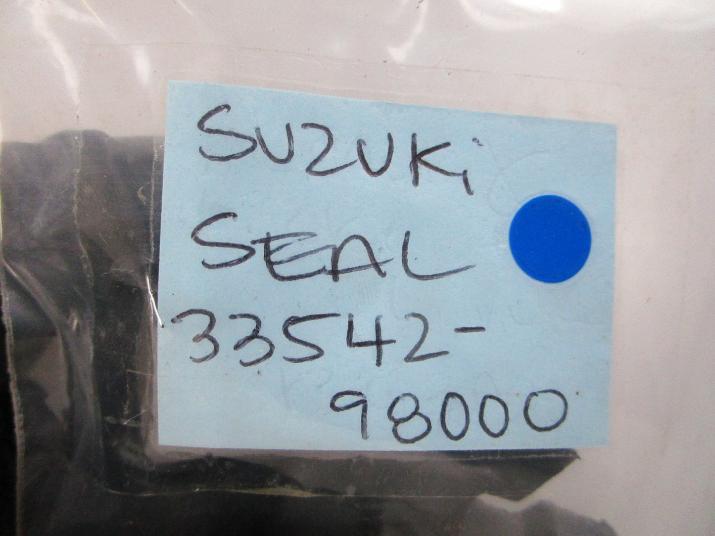 NEW OEM 33542-98000 Suzuki Seal 0810