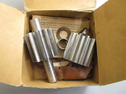 *NEW OEM* 0820 Volvo Penta Repair Kit 275715