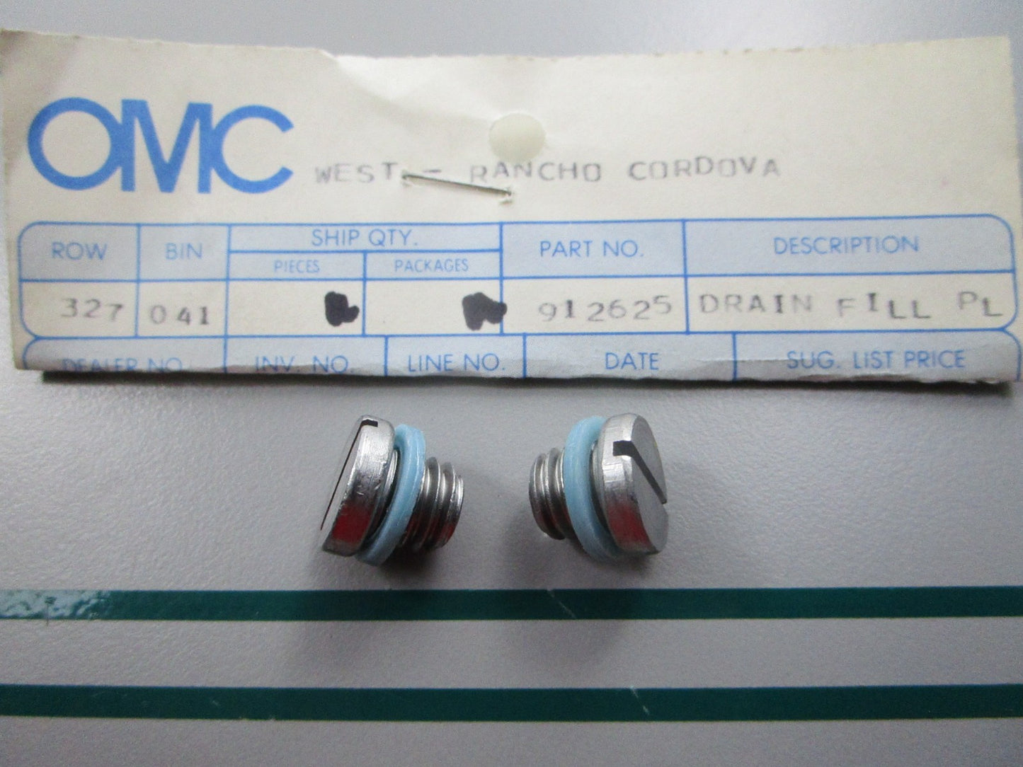 NEW OEM (LOT OF 2) 912625 0912625 OMC Johnson Evinrude Drain Fill Plug 0810