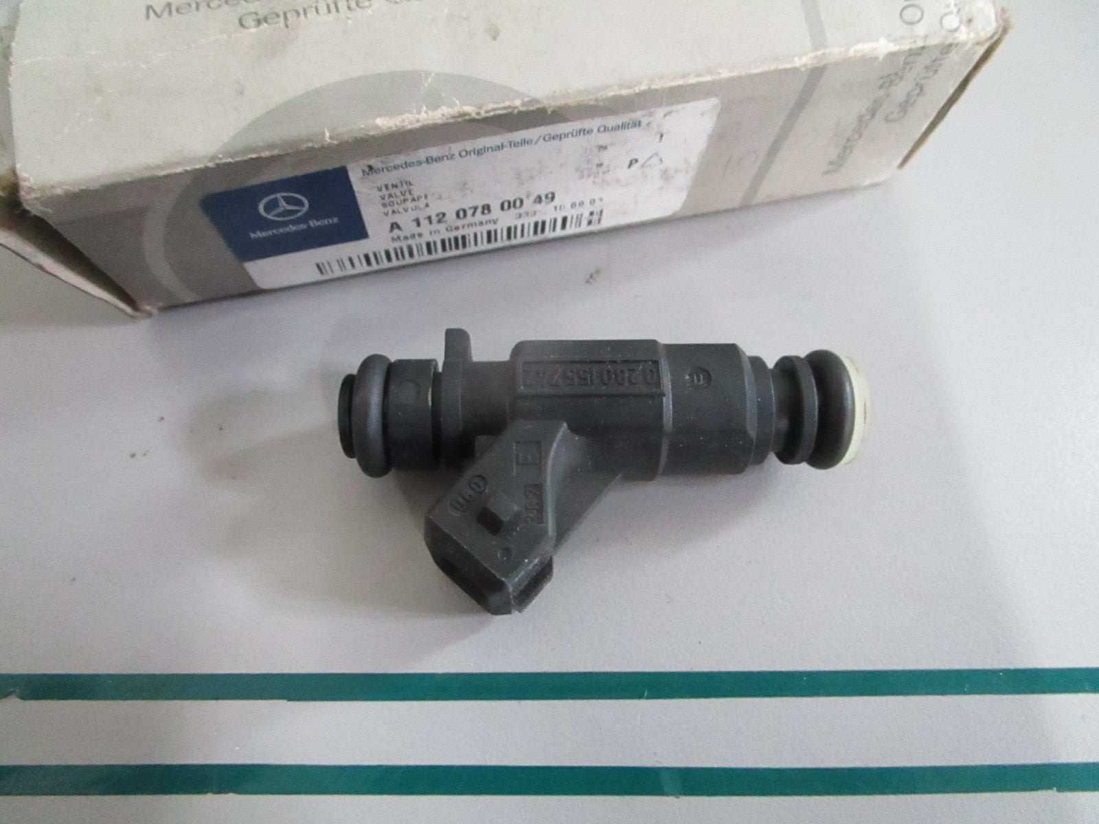NEW OEM A1120780049 Mercedes-Benz Fuel Injector 0820