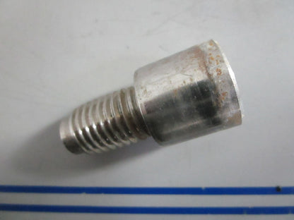 NEW OEM 3861797 Volvo Penta Shoulder Screw 0820