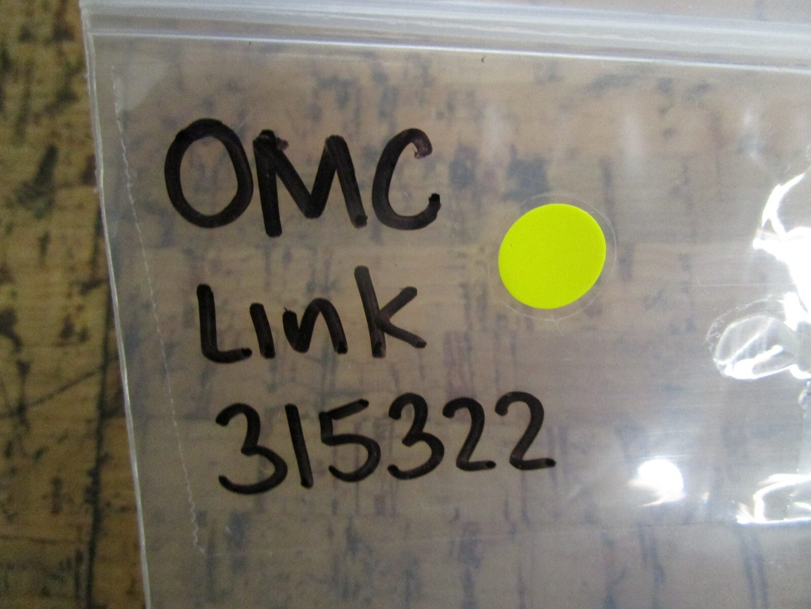 *NEW OEM* 0810 OMC Johnson Evinrude Link 315322 0315322