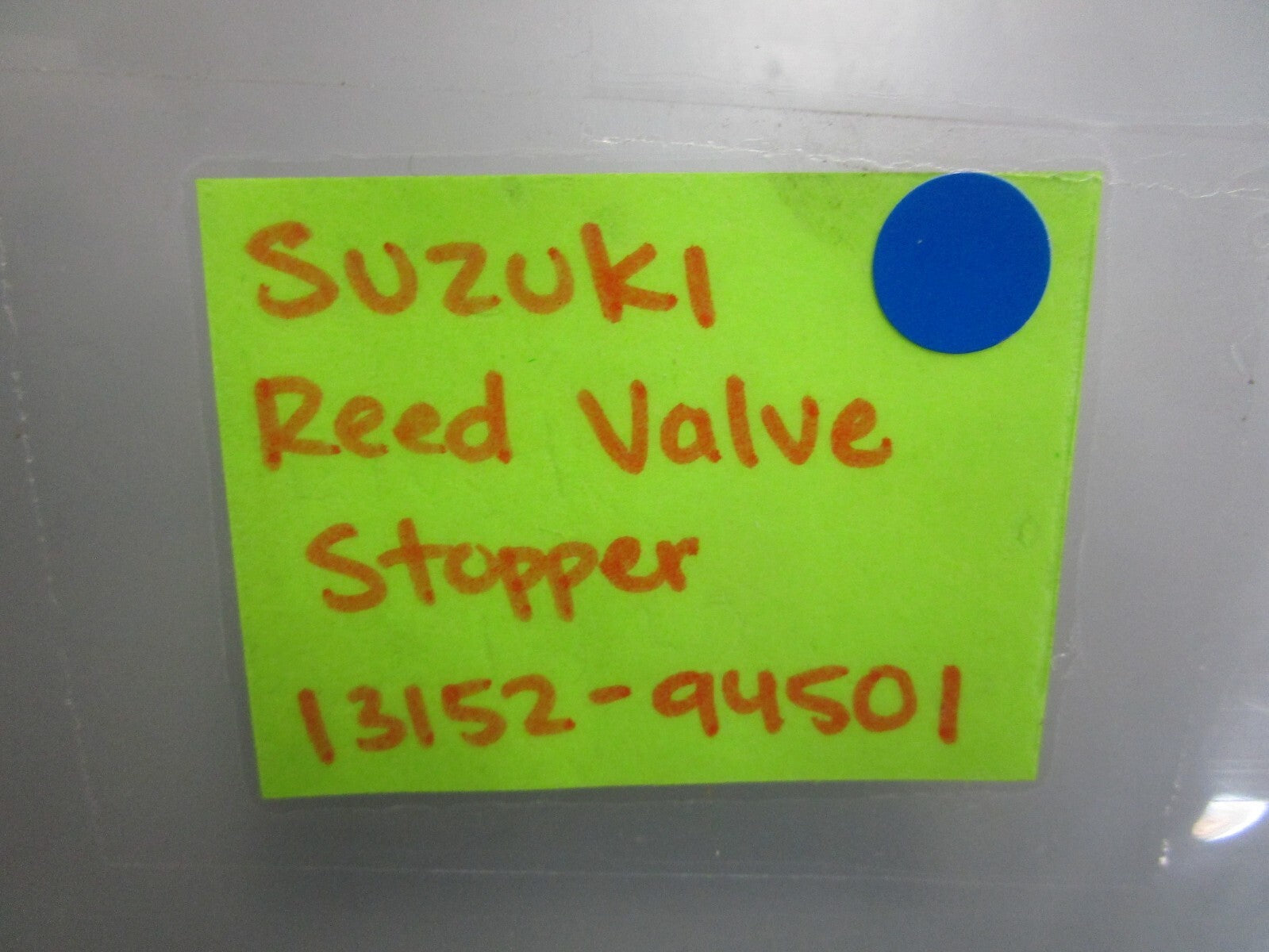 *NEW OEM* (LOT OF 2) 0810 Suzuki Reed Valve Stopper 13152-94501