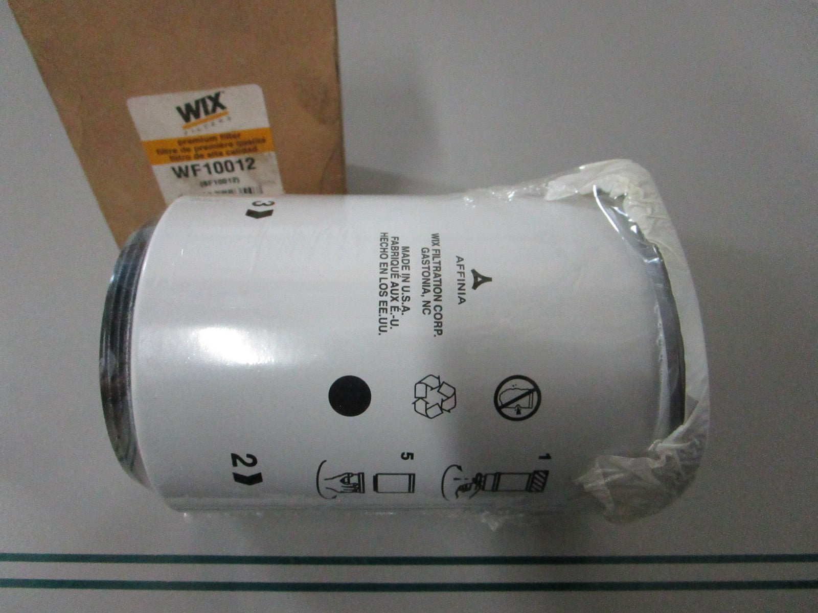NEW WF10012 WIX Premium Filter 0810