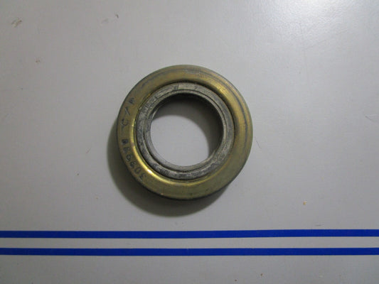 *NEW OEM* 0810 OMC Johnson Evinrude Seal 309990 0309990