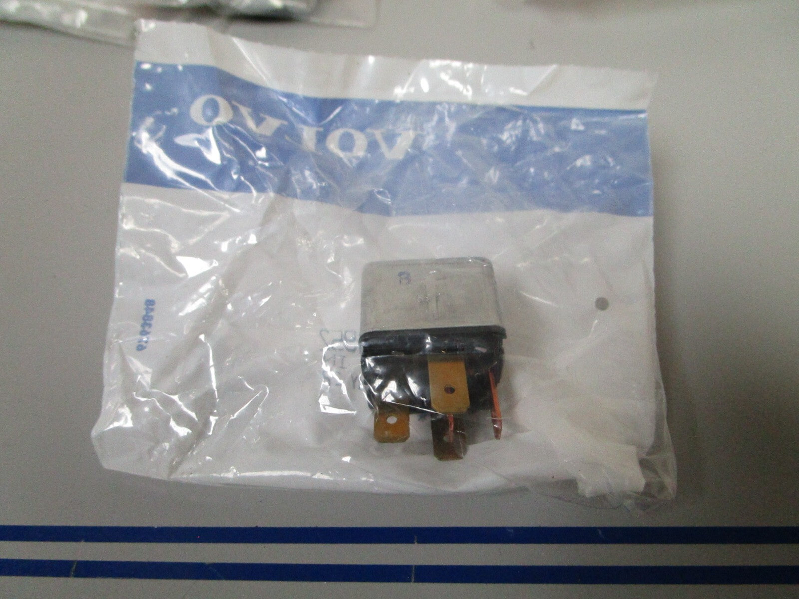 *NEW OEM* 0810 Volvo Penta 12V 30AMP Relay 1504952