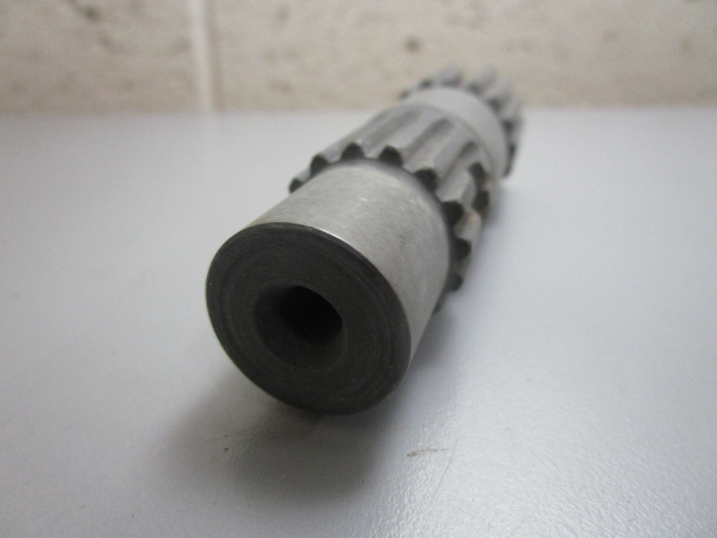 *NEW OEM* 0820 Mercury Quicksilver Upper Swivel Shaft 32582