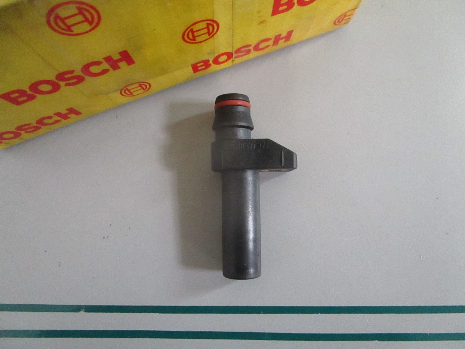 NEW OEM 0031537428 0281002123 Mercedes-Benz Bosch Crankshaft Sensor 0820