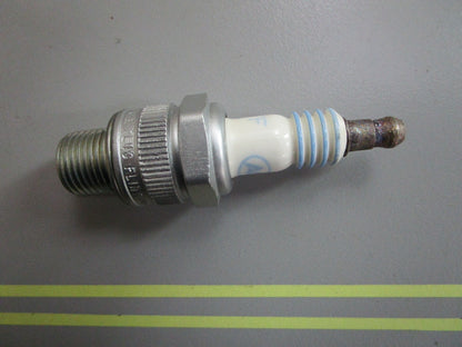*NEW* 0820 AC Delco Spark Plug M40FF