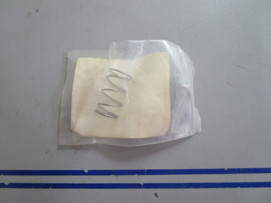 *NEW OEM* 0810 Tohatsu Spring 332-83724-0 332837240