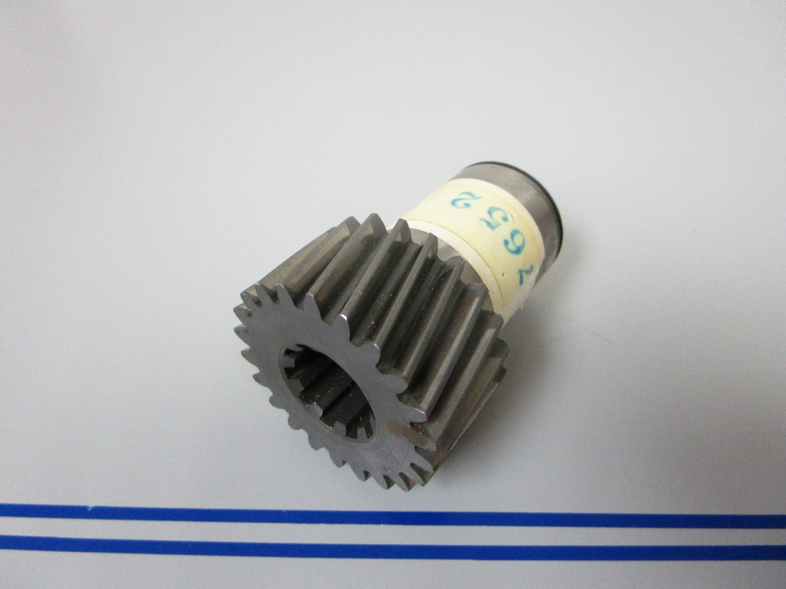 *NEW OEM* 0720 Volvo Penta Gear 827652