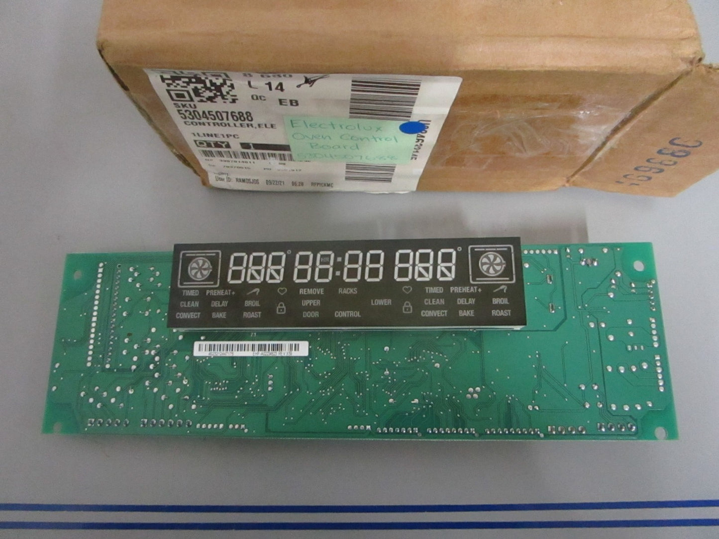 NEW OEM 5304507688 Electrolux Oven Control Board 0820