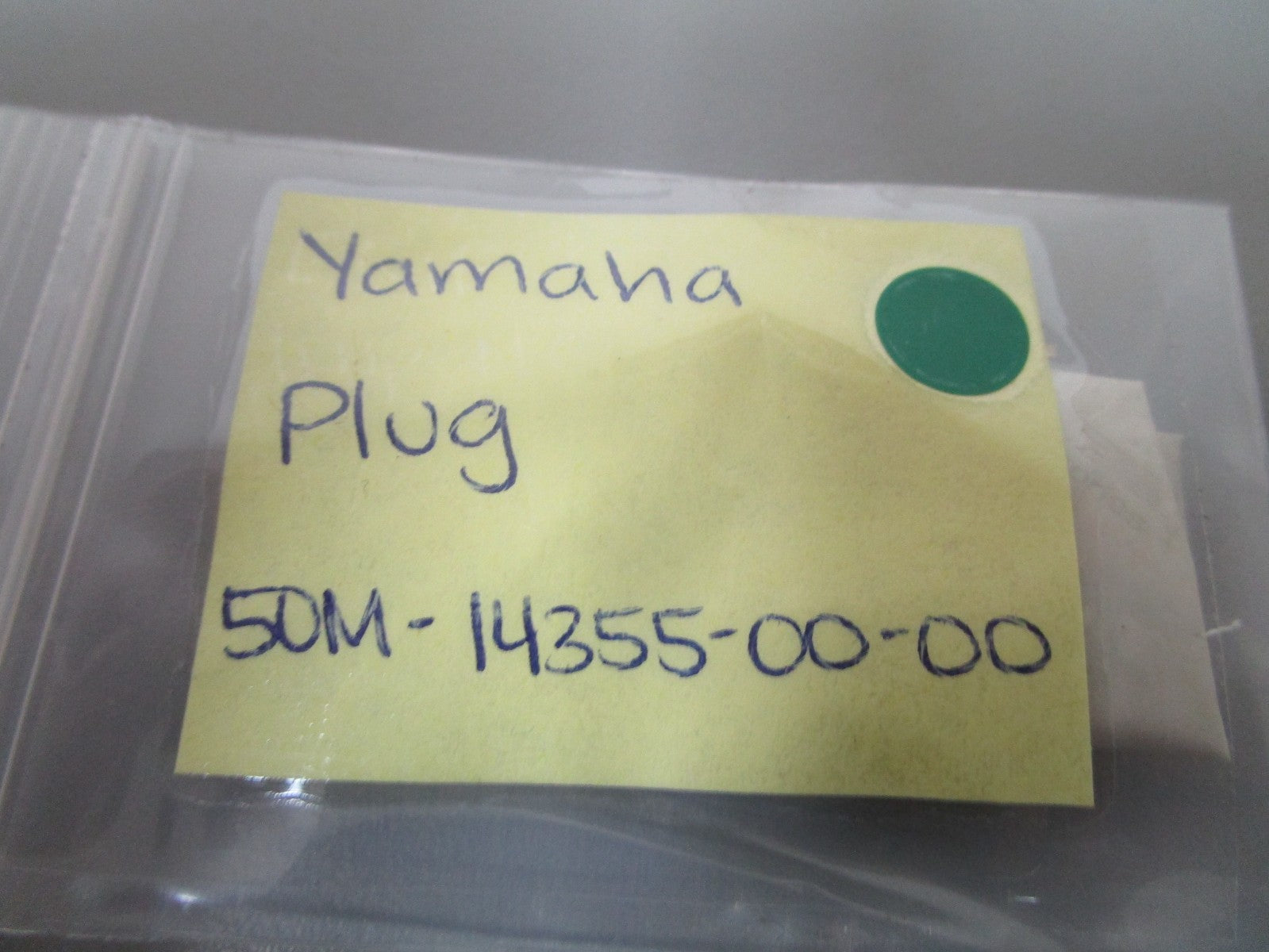 NEW OEM 5DM-14355-00-00 Yamaha Plug 0810