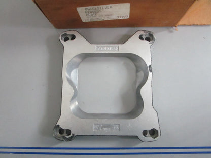 NEW OEM 818568T Mercury Quicksilver Carburetor Spacer Plate 0820