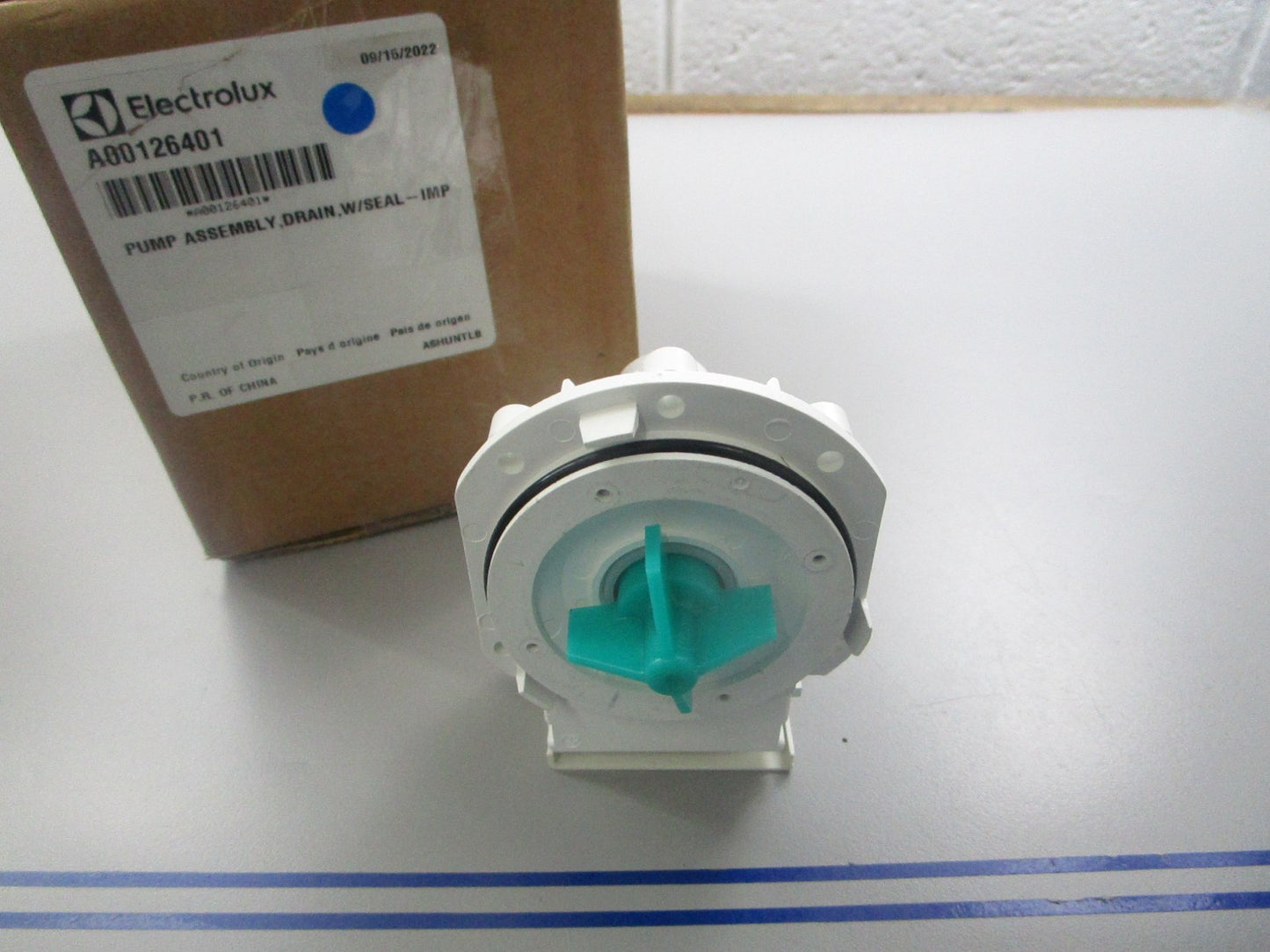 *NEW OEM* 0810 Electrolux Impeller Pump Assembly A80126401