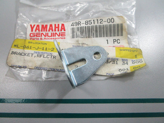 NEW OEM 49R-85112-00-00 Yamaha Reflector Bracket 0810