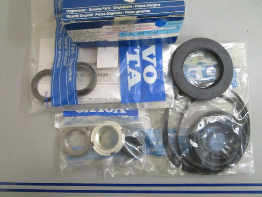 *NEW OEM* 0820 Volvo Penta Gasket Kit 876267