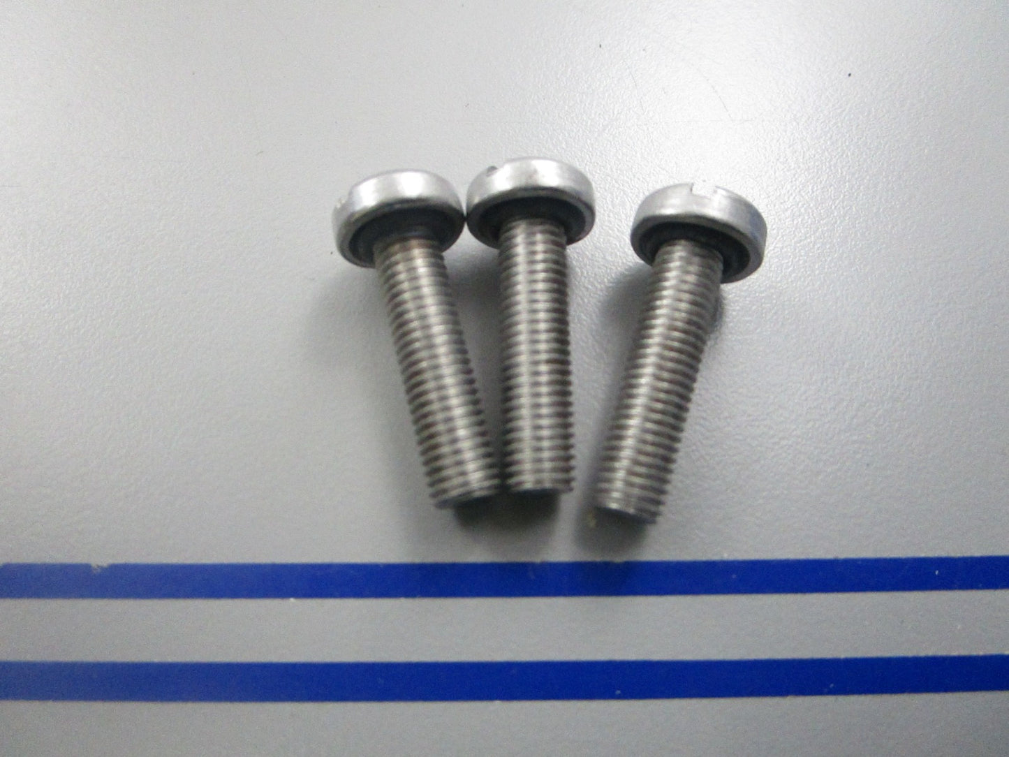 *NEW OEM* (LOT OF 3) 0810 OMC Johnson Evinrude Screw 310412 0310412