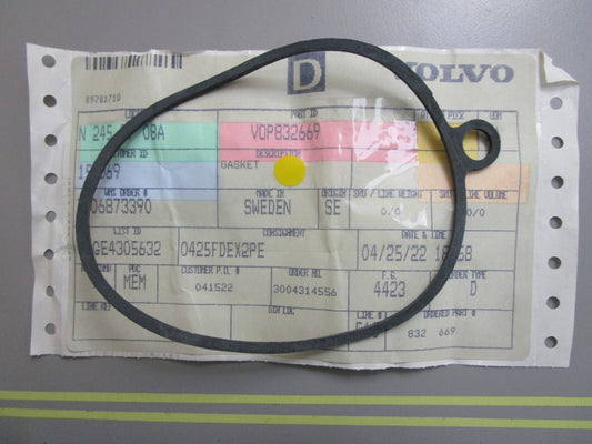 *NEW OEM* 0810 Volvo Penta Gasket 832669