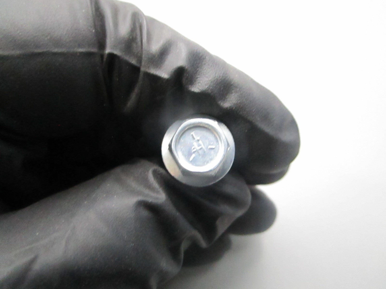 *NEW OEM* 0810 Harley Davidson Flange Screw 3901