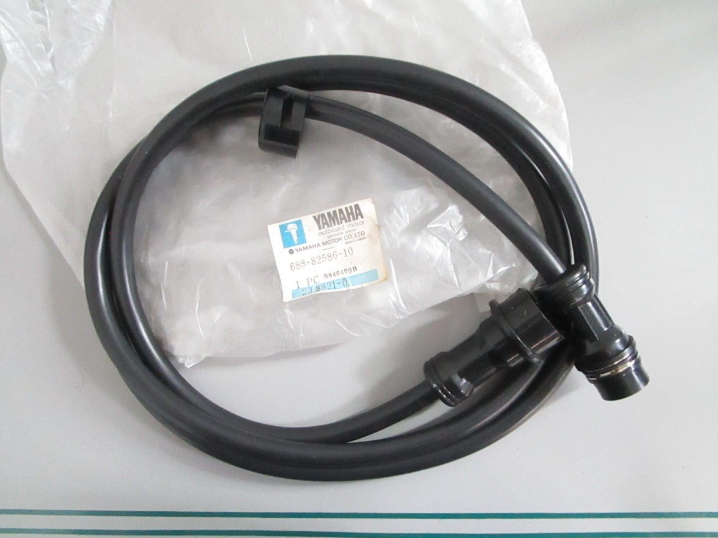 NEW OEM 688-82586-10-00 Yamaha Wiring Harness 0820