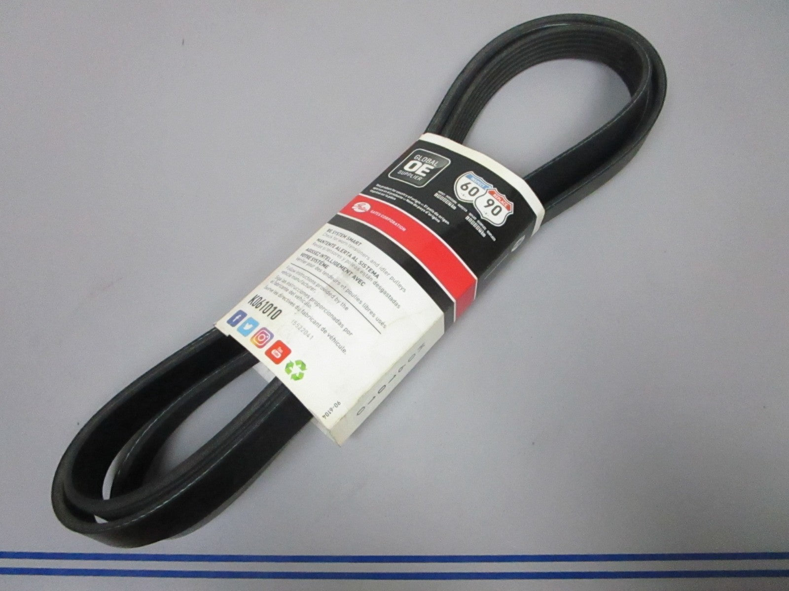 NEW K061010 Gates Micro-V 13/16" x 101 ⅝" Serpentine Belt 0720