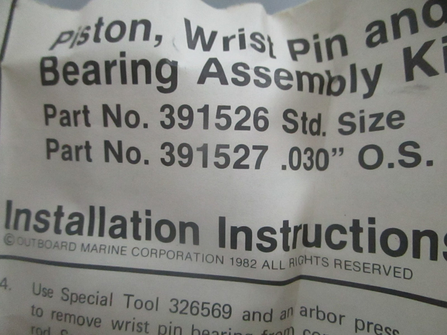 *NEW OEM* 0820 OMC Johnson Evinrude .030 Piston, Wrist Pin and Bearing Ay 391527