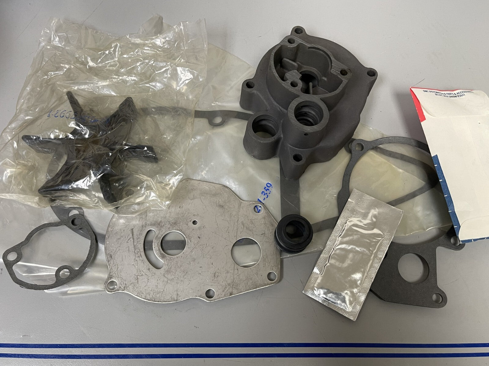*NEW OEM* 0670 OMC Johnson Evinrude Water Pump Repair Kit 381628 0381628