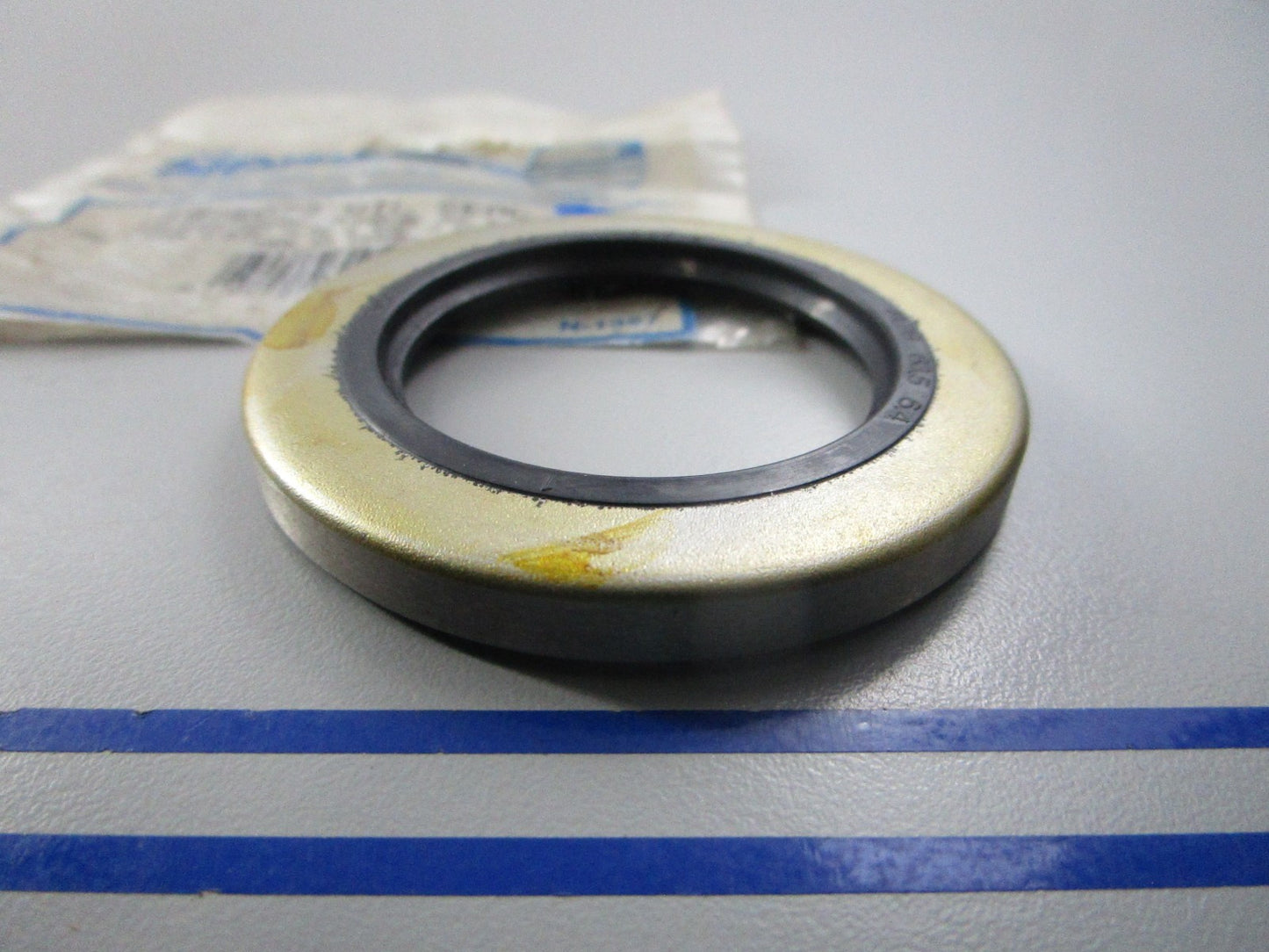 NEW 18-2073 Replaces: OMC 981268 0981268 Sierra Oil Seal 0810