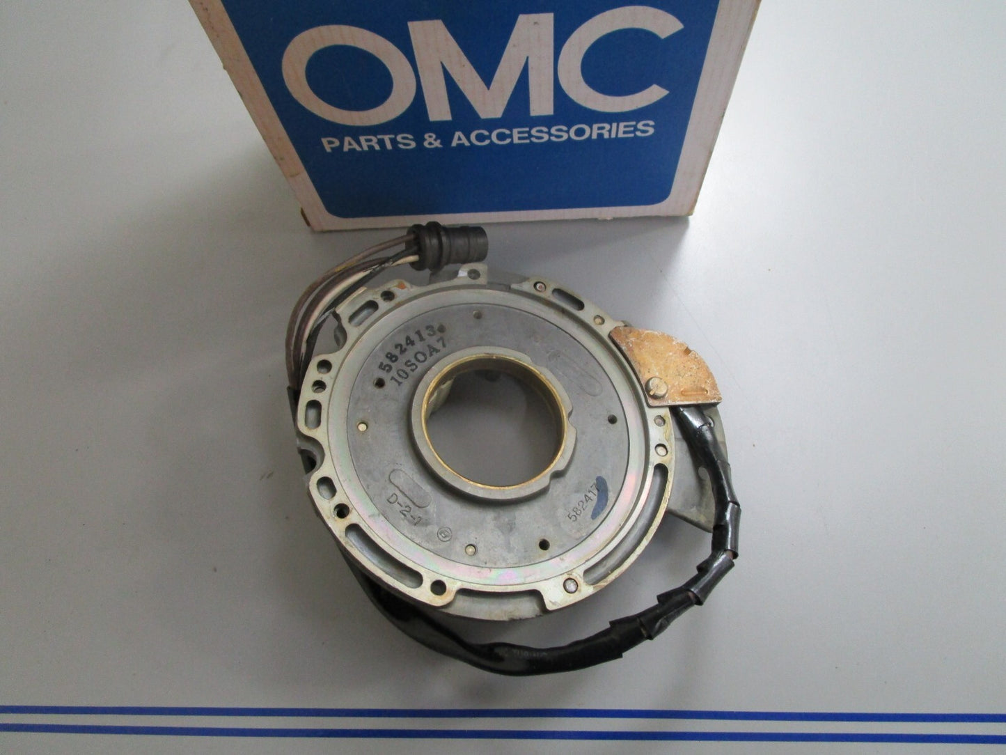 *NEW OEM* 0820 OMC Johnson Evinrude Charge Coil & Plate Assy 582413 0582413