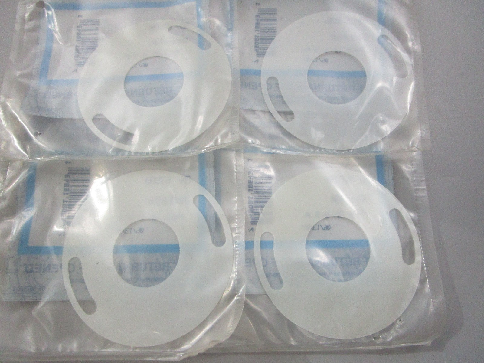 NEW OEM (LOT OF 4) 85-63990 Mercury Quicksilver Insulator 0810