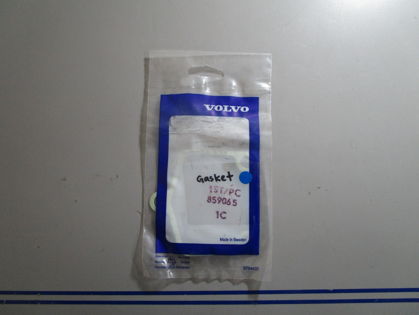 *NEW OEM* 0810 Volvo Penta Gasket 859065