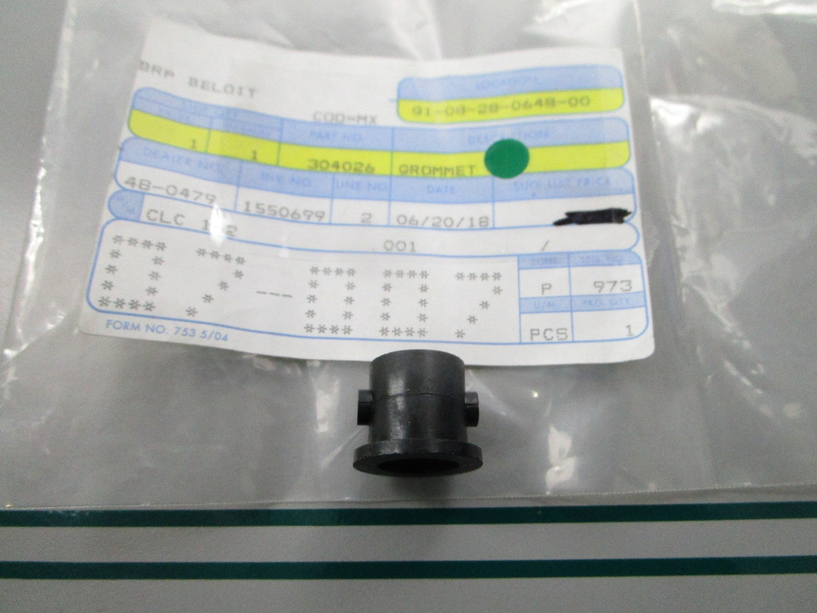 NEW OEM 304026 0304026 OMC Johnson Evinrude Grommet 0810
