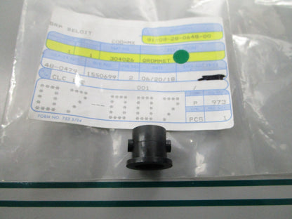 NEW OEM 304026 0304026 OMC Johnson Evinrude Grommet 0810