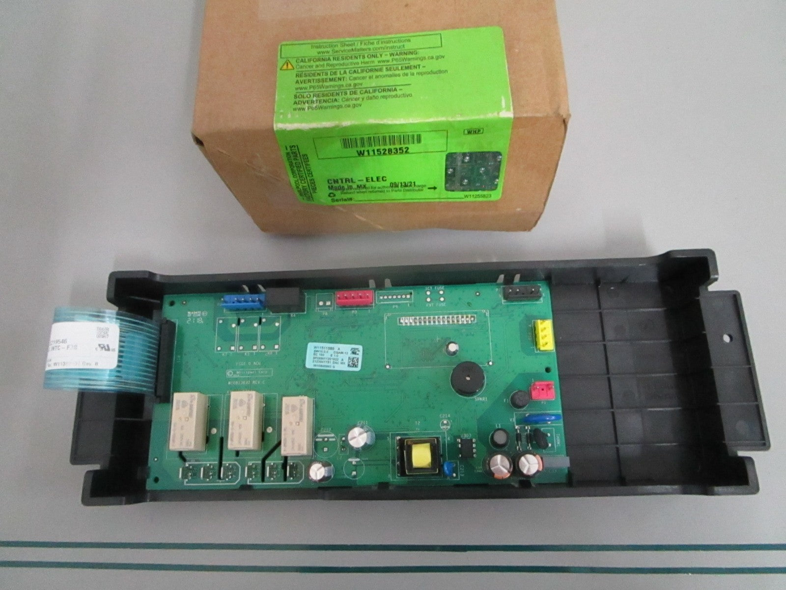 Whirlpool NEW OEM Range Control Board W11528352 NOS Genuine Factory Part 0820