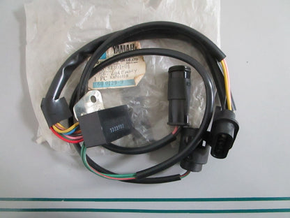 NEW OEM 6H4-84301-01-00 Yamaha Pilot Light Assy 0820