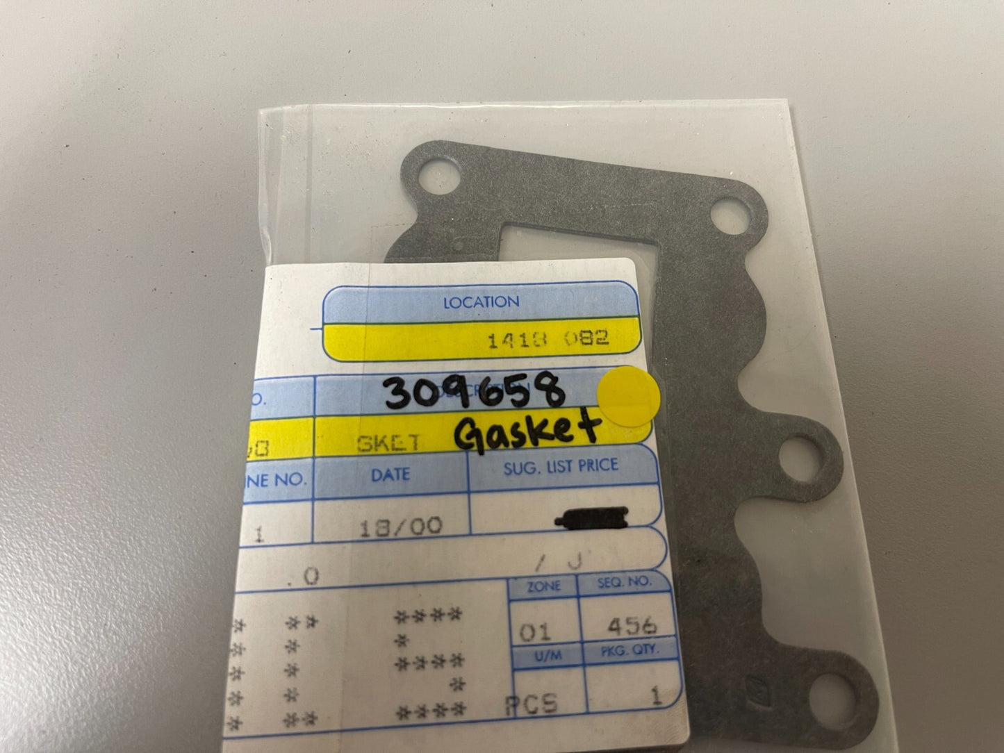 *NEW OEM* 0810 OMC Johnson Evinrude Gasket 309658 0309658