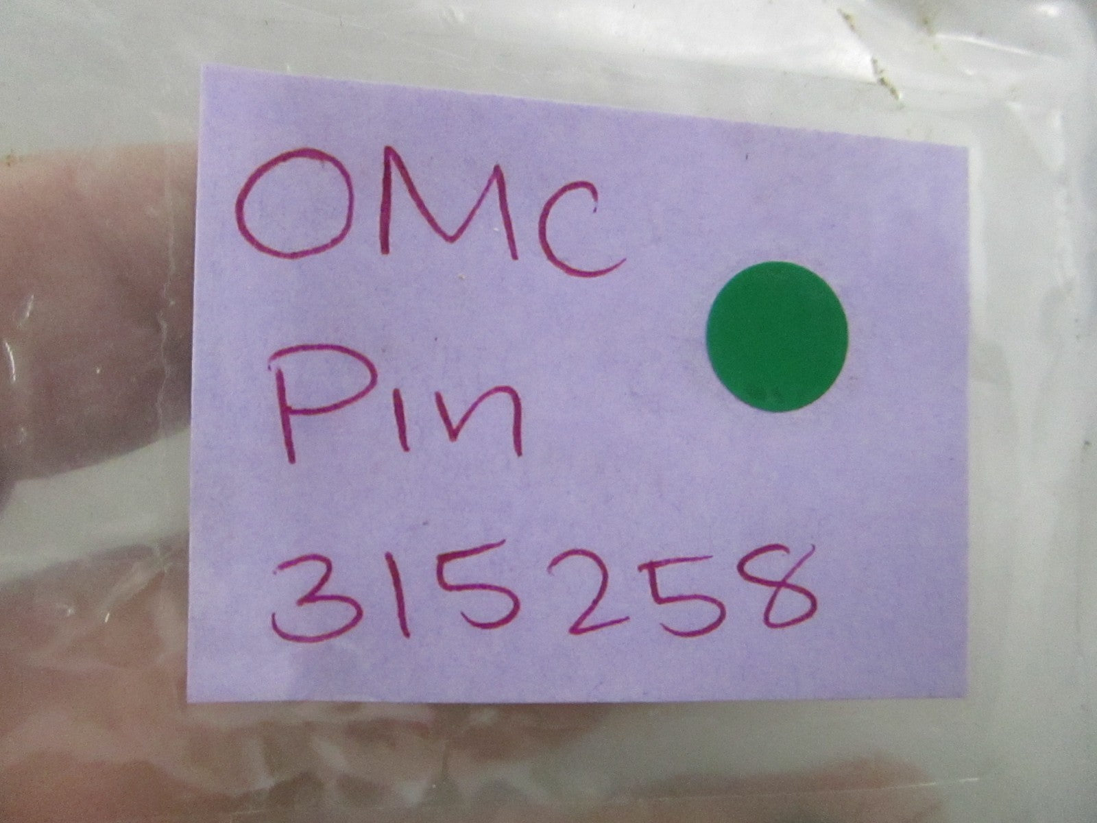 NEW OEM (LOT OF 2) 315258 0315258 OMC Johnson Evinrude Pin 0810