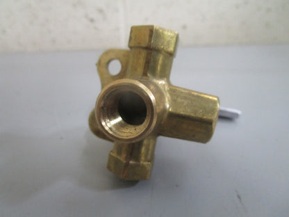 *NEW OEM* 0810 OMC Johnson Evinrude 4 Way Valve Only 171679 0171679