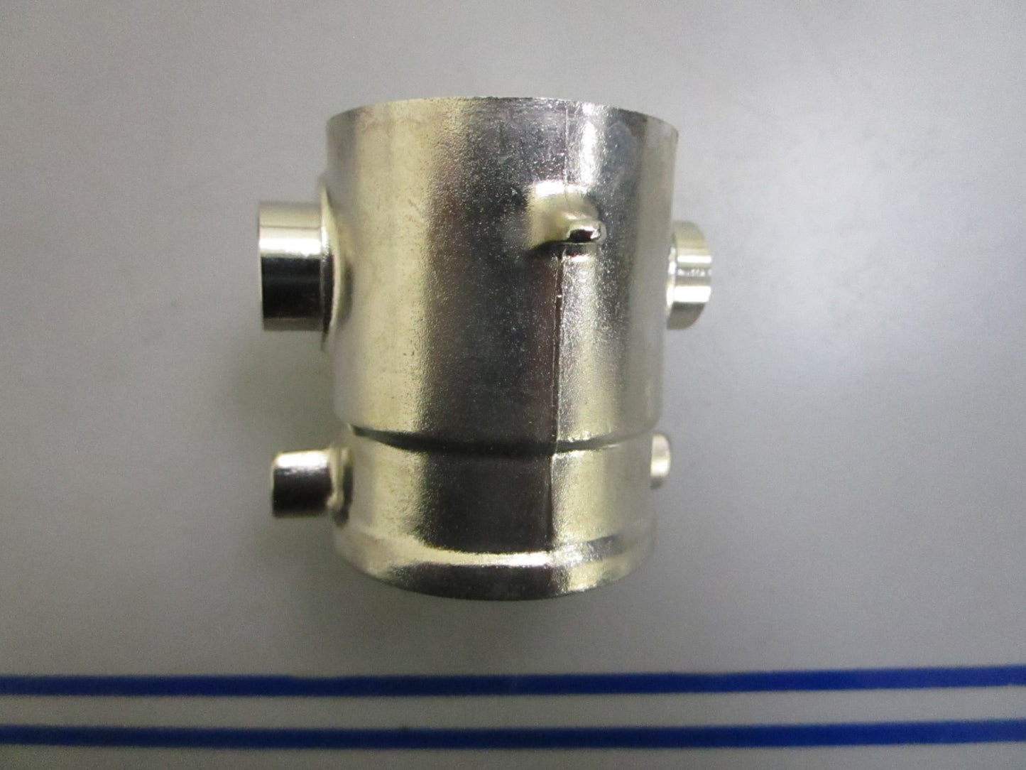 *NEW OEM* 0820 Volvo Penta Bearing Sleeve 814389