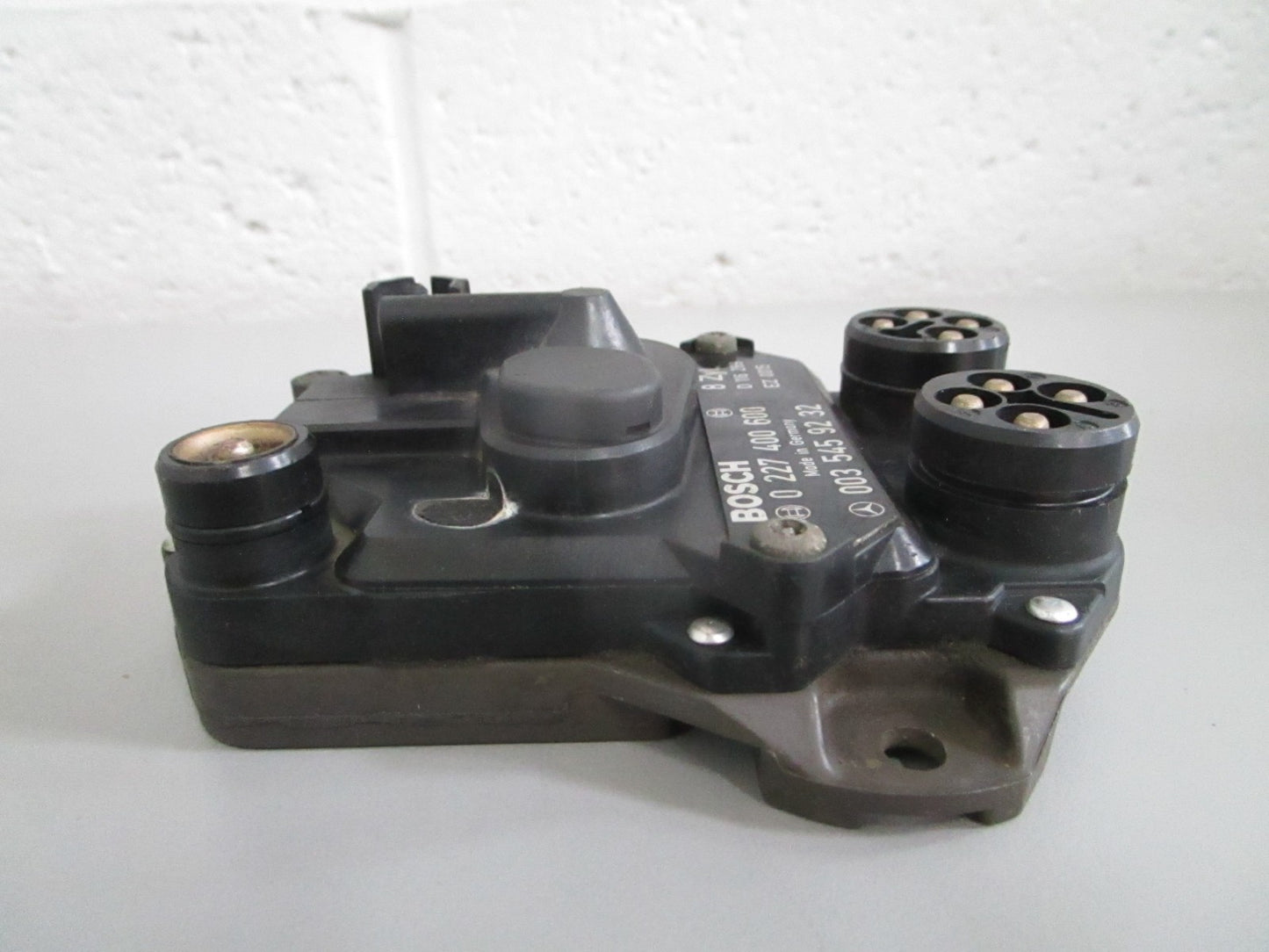 NEW OEM 0227400600 0035459232 Mercedes-Benz Bosch Ignition Control Module 0820