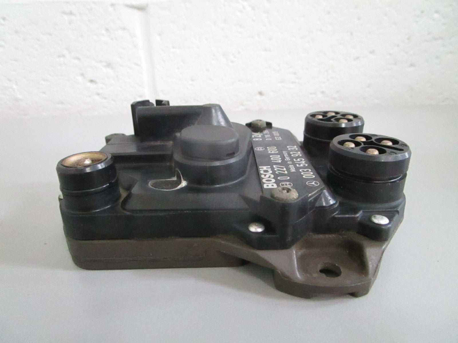 NEW OEM 0227400600 0035459232 Mercedes-Benz Bosch Ignition Control Module 0820