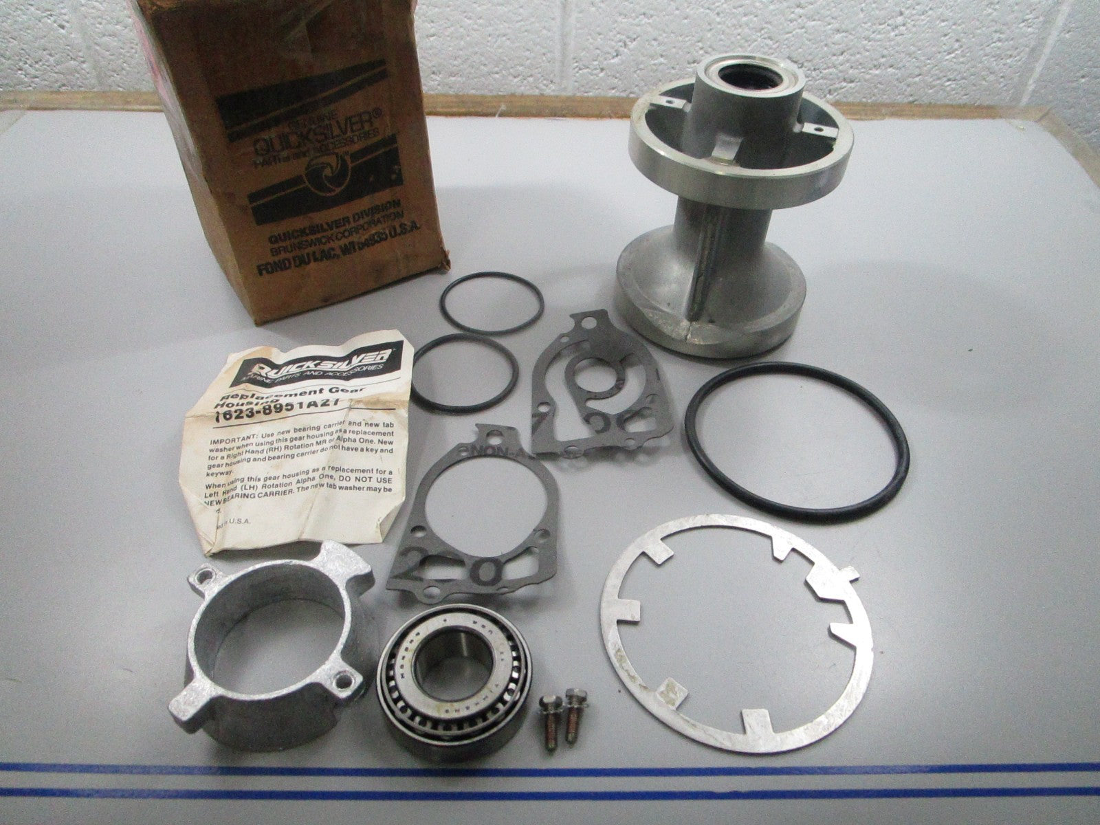 NEW OEM 1623-8951A27 Mercury Quicksilver Gear Housing Assembly 0810