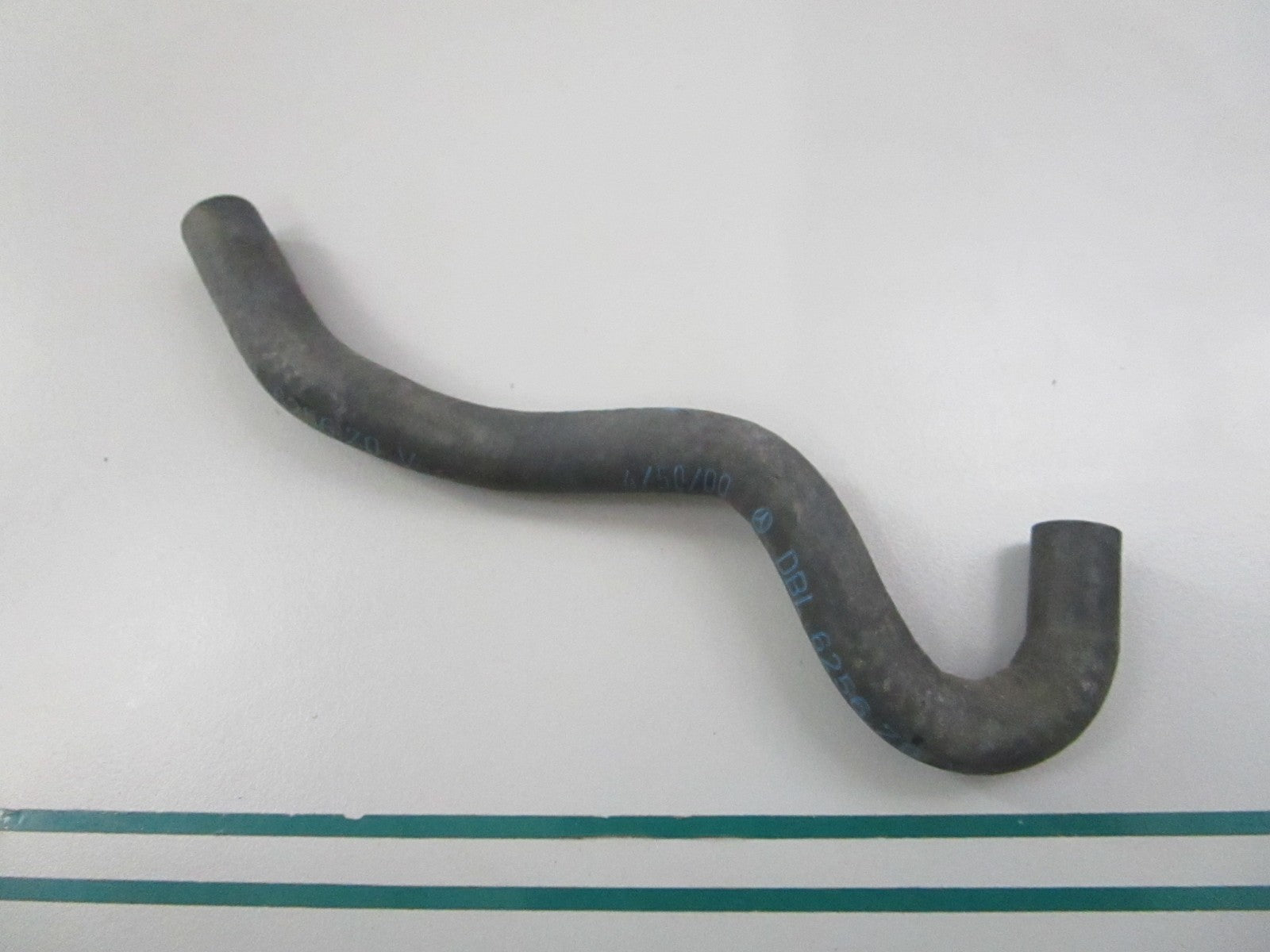 NEW OEM 1704769926 Mercedes-Benz Hose 0810