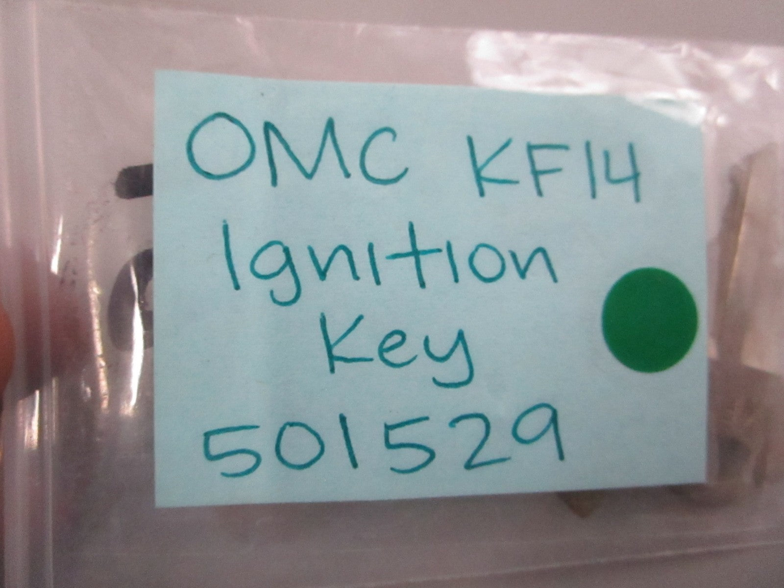 NEW OEM (LOT OF 2) 501529 0501529 OMC Johnson Evinrude KF 14 Ignition Key 0810